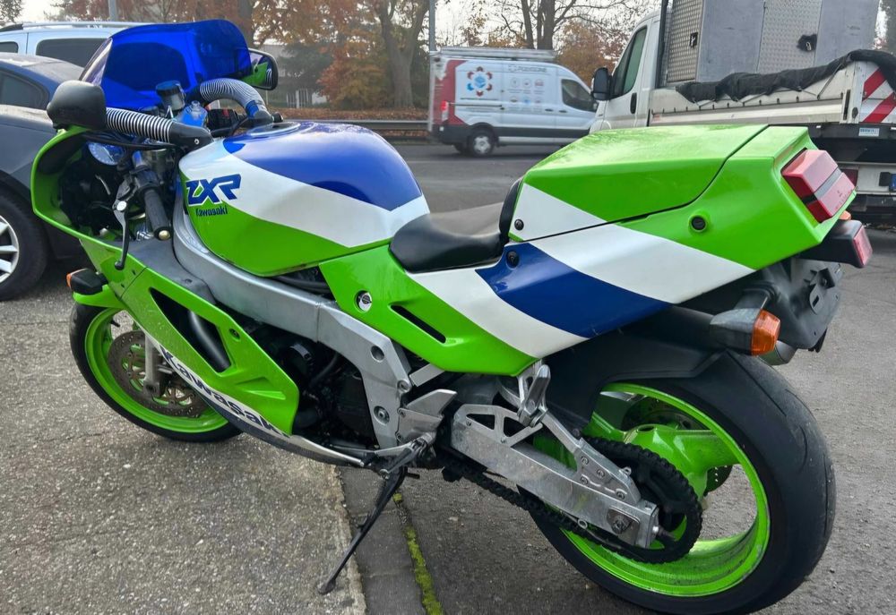 Kawasaki zxr 750 H1