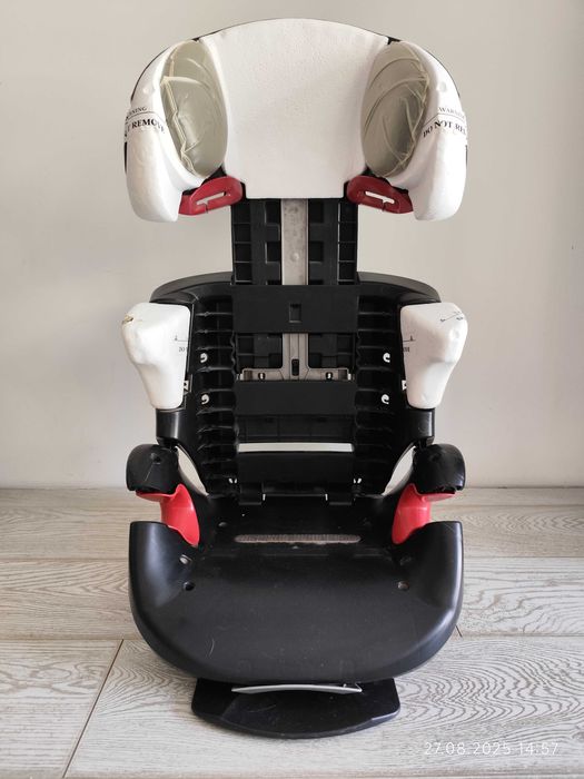 Fotelik samochodowy Maxi Cosi Rodi AirProtect 15-36 kg czarny czysty