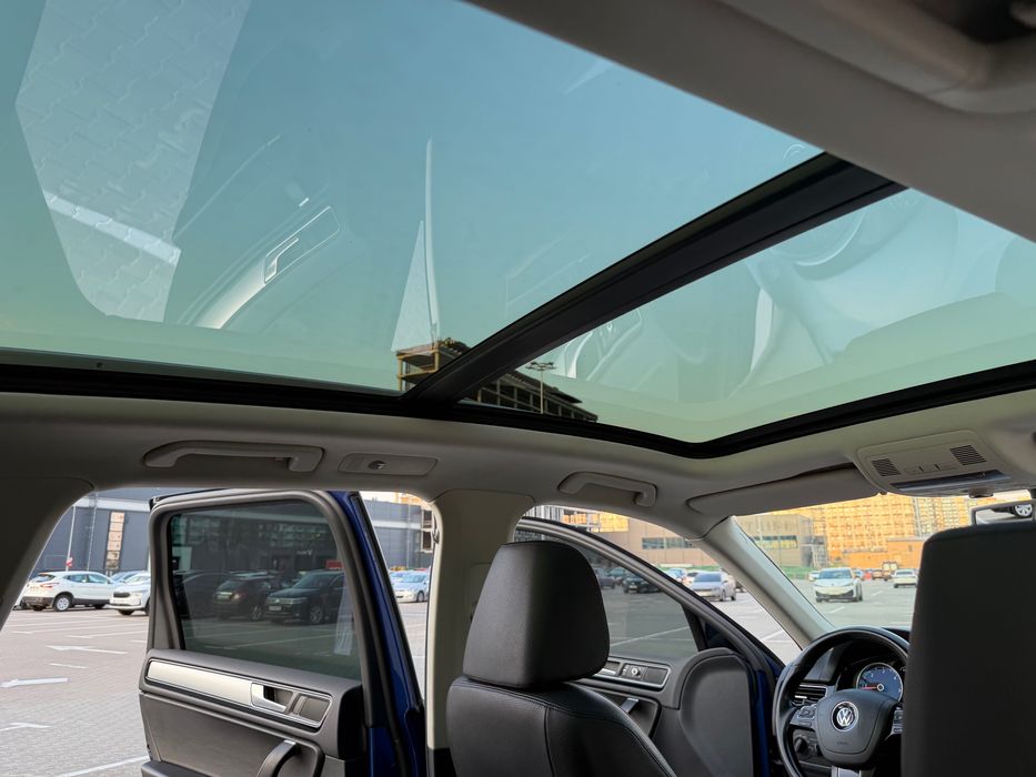 Volkswagen Touareg 3.0TDI 2015 ПНЕВМО БЕЗ ПІДКРАСІВ!