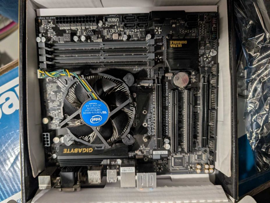 Zestaw Gigabyte B250M-D3H + Intel i5-7500 | LGA1151 | DDR4 | Sprawny