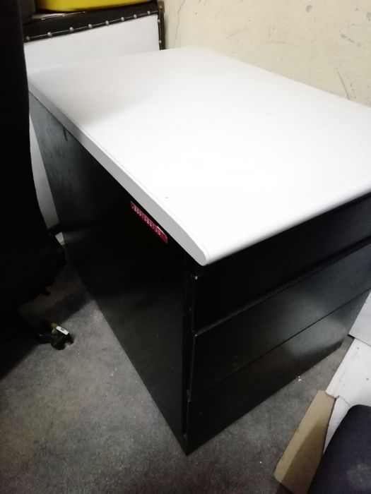 Módulo gavetas secretária com rodas