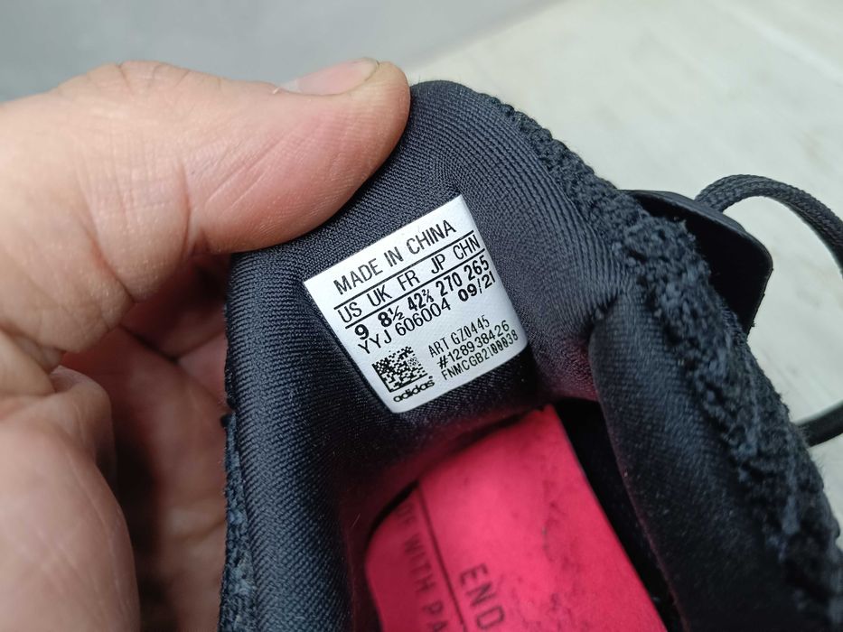 - Adidas Ultraboost 5.0 GZ0445