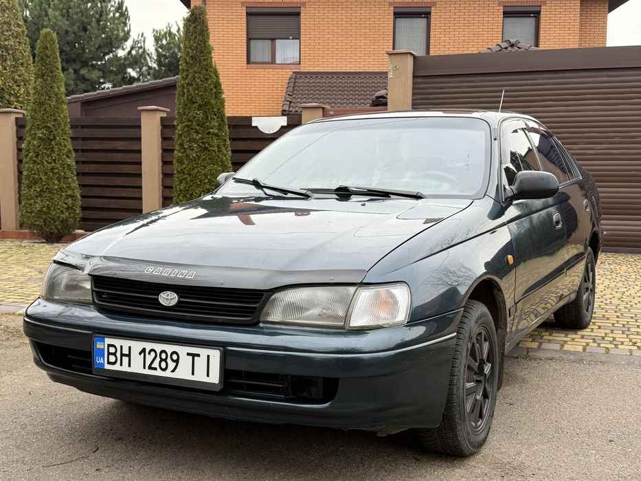 Toyota Carina E 1.6 газ бенз