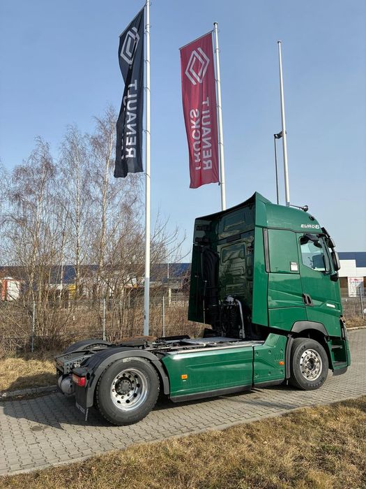 Renault T480 HIGH SLEPER CAB  stan idealny ,świetnie wyposażony , gwarancja 3 miesiące , nowe opony!