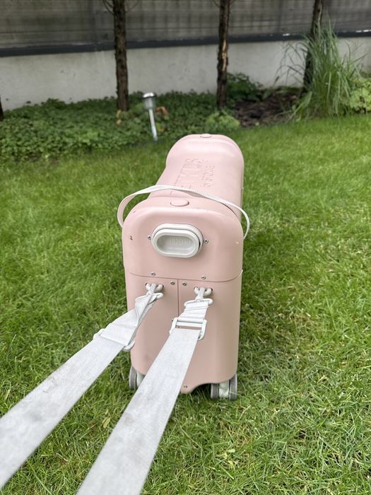 Jeżdżąca walizka - JetKids Stokke