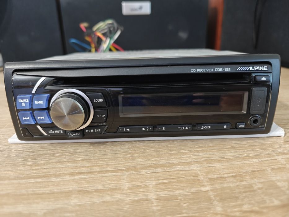 Автомагнітола Alpine CDE-121