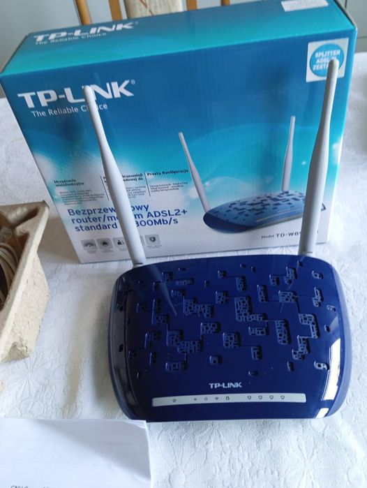 Router/modem TP-LINK, model TD-W8960N
