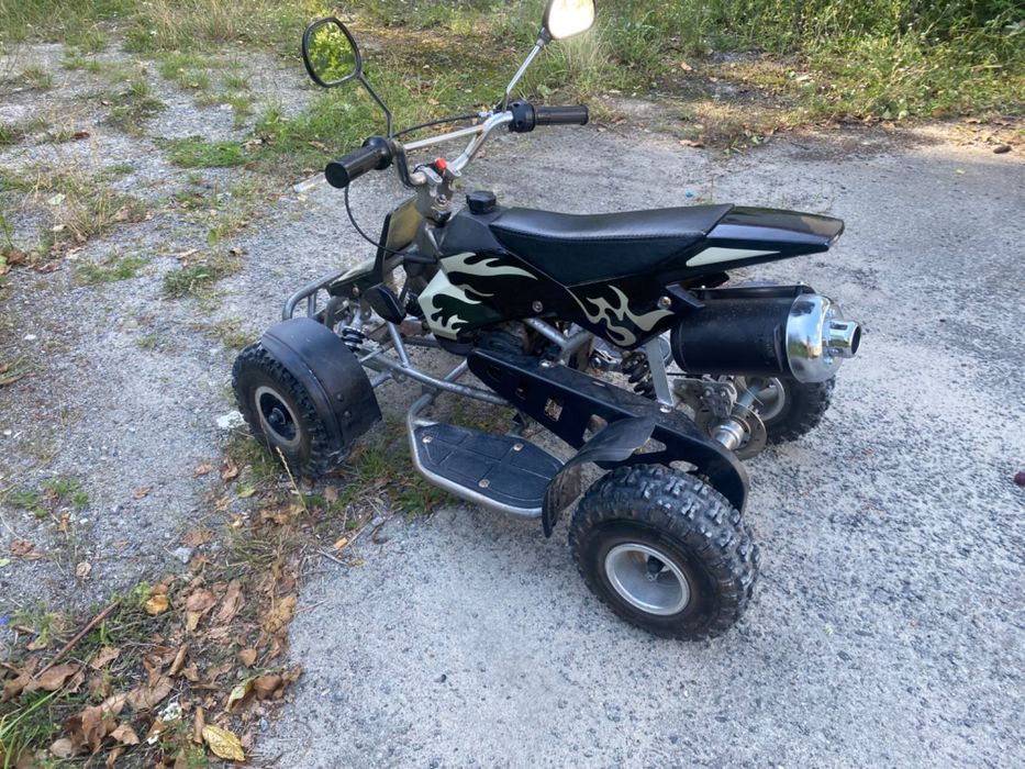 Продам дитячий квадроцикл на бензині