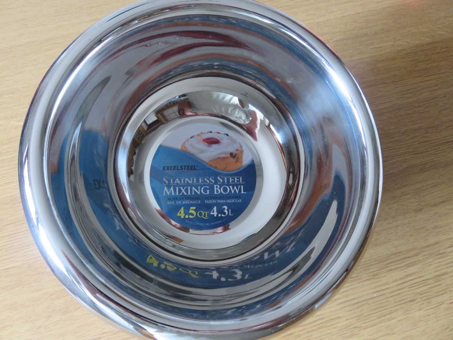 Tigela para bolos ou outra utilização. Nova por estrear