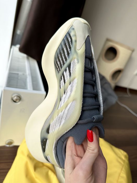yeezy boost 700 v3 fade salt