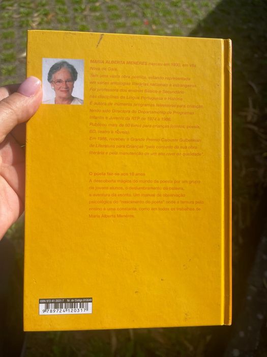 O poeta faz-se aos 10 anos, de Maria Alberta Meneres