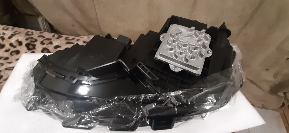 Фара Ford Edge SEL