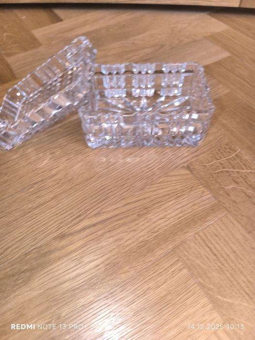 Popielnica krzystałowa PRL z papierośnicą