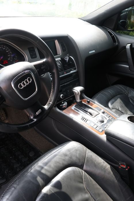 Продам Audi Q7 3.0 TDI