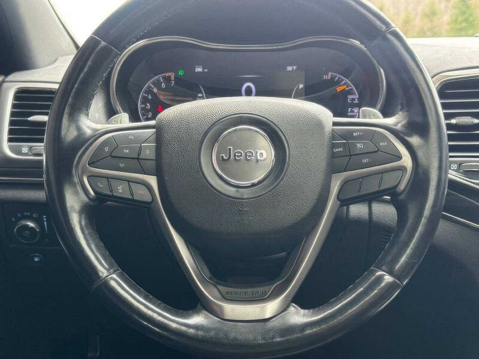 Jeep Grand Cherokee      2020