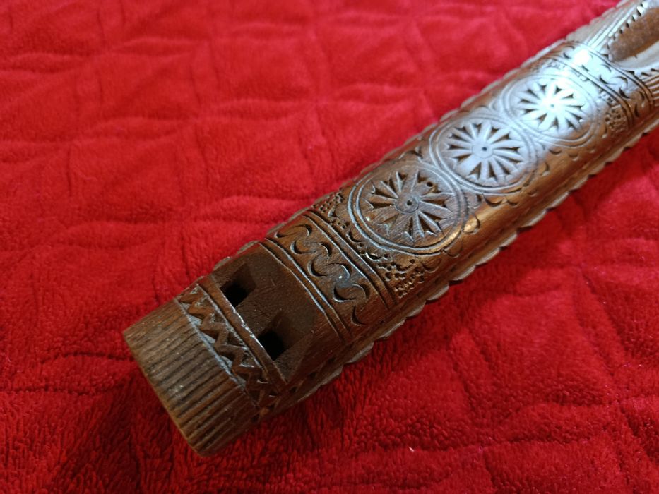 Flet podwójny dwojnica ludowy prawdopodobnie bałkański rzeźbiony