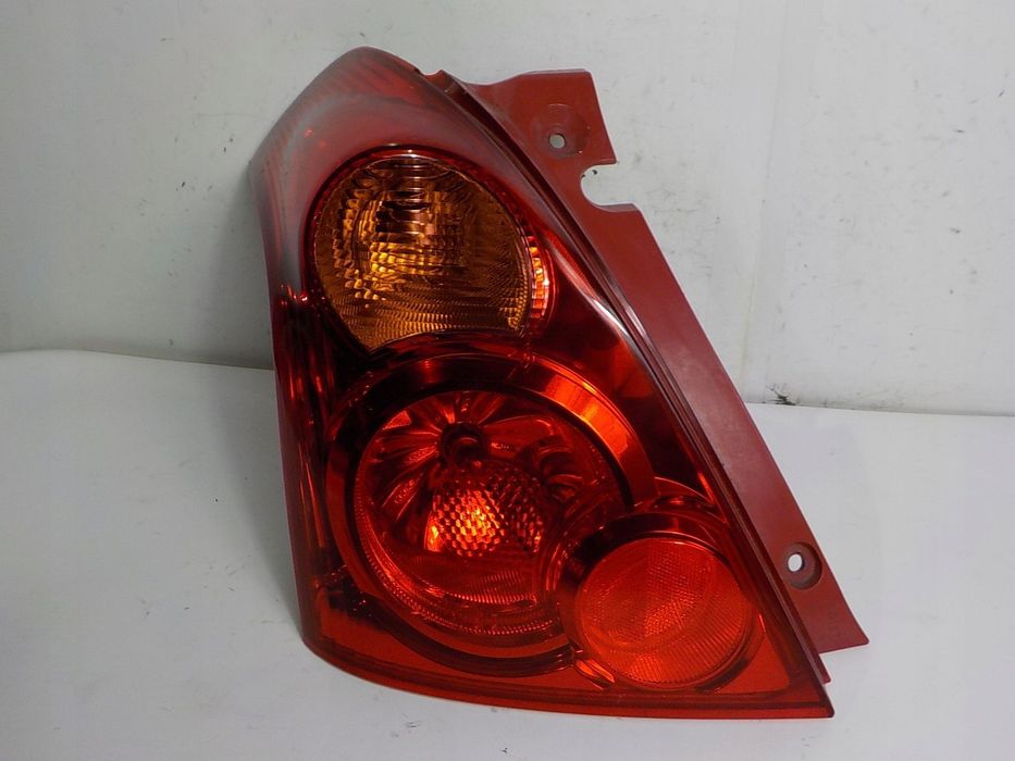 SUZUKI SWIFT MK6 SPORT LAMPA LEWA TYLNA LEWY TYŁ