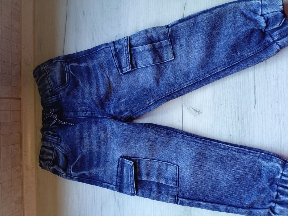 Дитячі джинси та штани,  підійдуть навіть для дівчинки