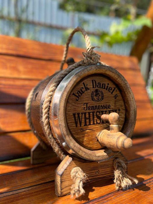 Ясенові та дубові бочки для вина, коньяку, настоянок