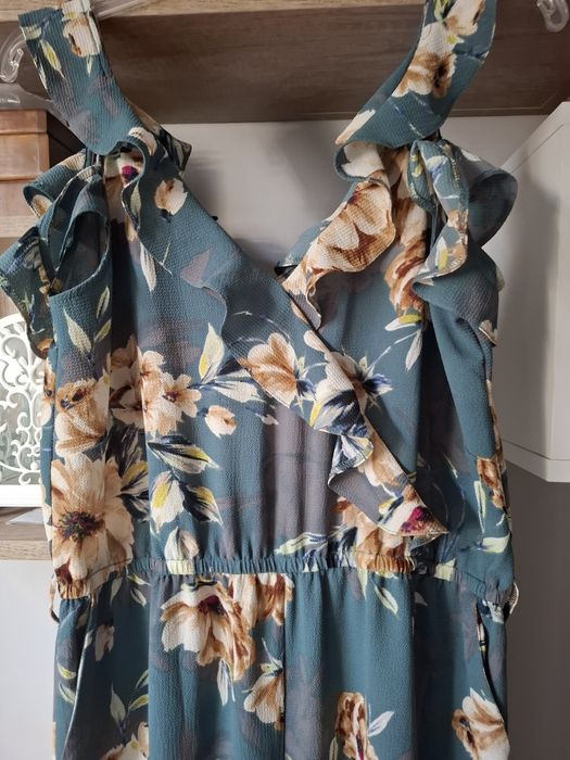 Piękny letni kombinezon 42