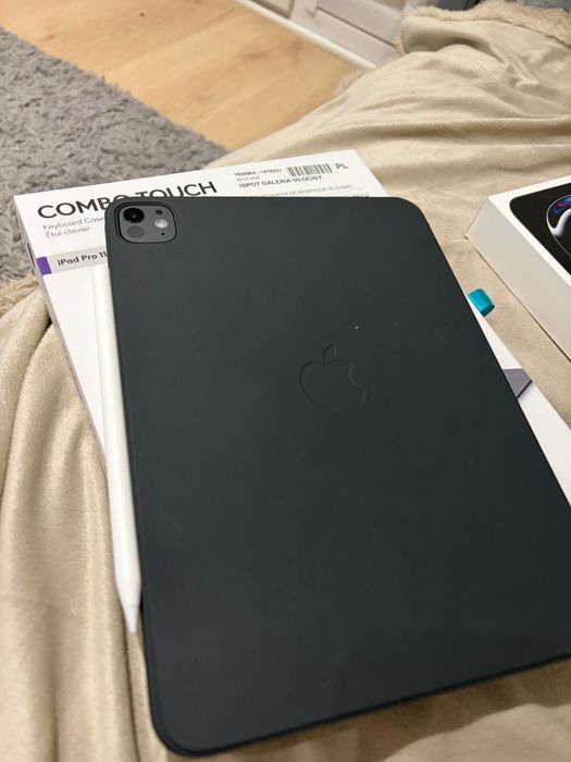 iPad Pro m4 11 cali 256 GBP + Pencil pro + combo touch + etui apple