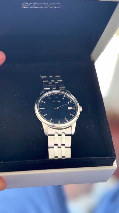 Relógio Seiko Essentials SUR399 – Como Novo / Excelente Estado