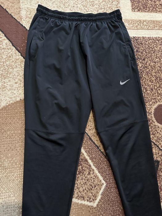 Спортивні штани Nike Dri-Fit Розмір L Стан 10/10