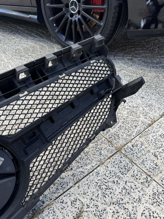 Grelha original Mercedes CLA 45