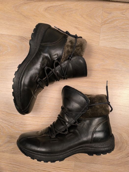 Skórzane ciemnobrązowe ocieplane trzewiki Caprice 39