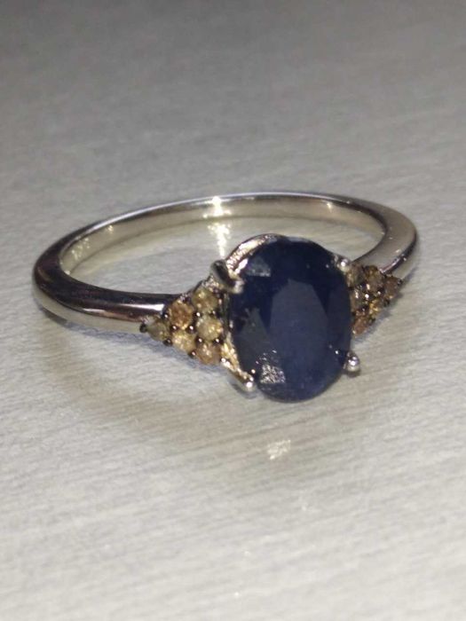 Pierścionek Szafir z Diamentami.Certyfikat!