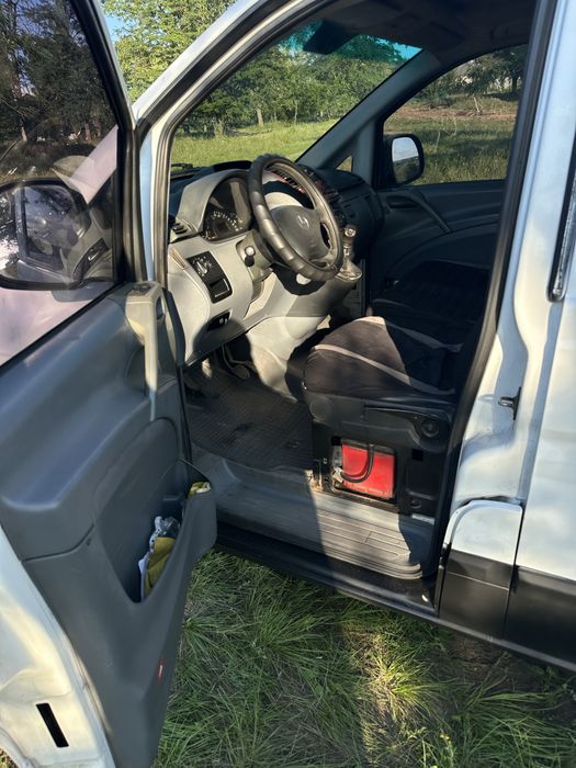 Продам MERCEDES VITO 2,2 дизель