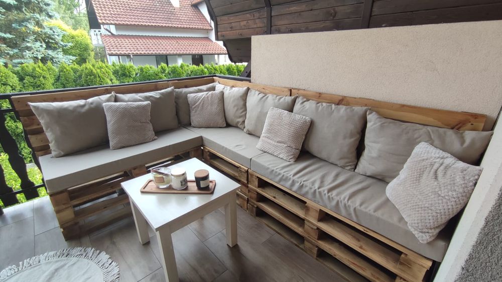 Narożnik ogrodowy z palet