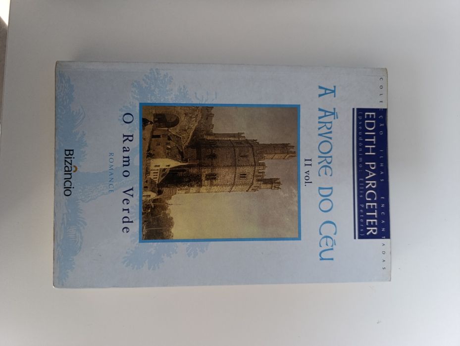 Vendo coleção ilhas encantadas A ÁRVORE DO CEU VOLUMES I, II, III