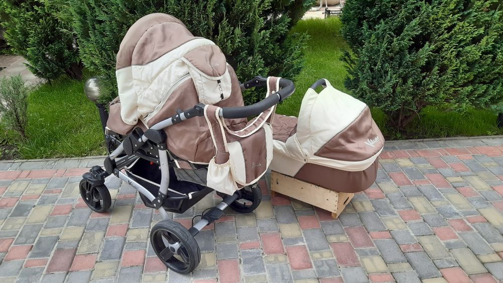 Коляска дитяча прогулочна.
