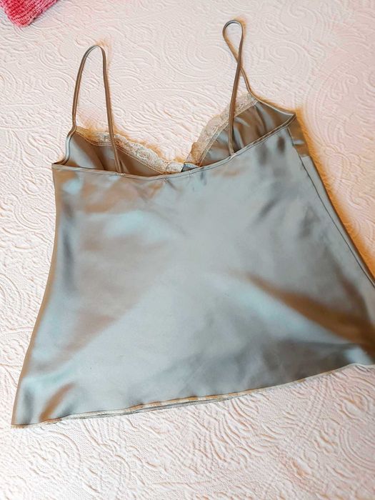 Blusa cetim verde caqui