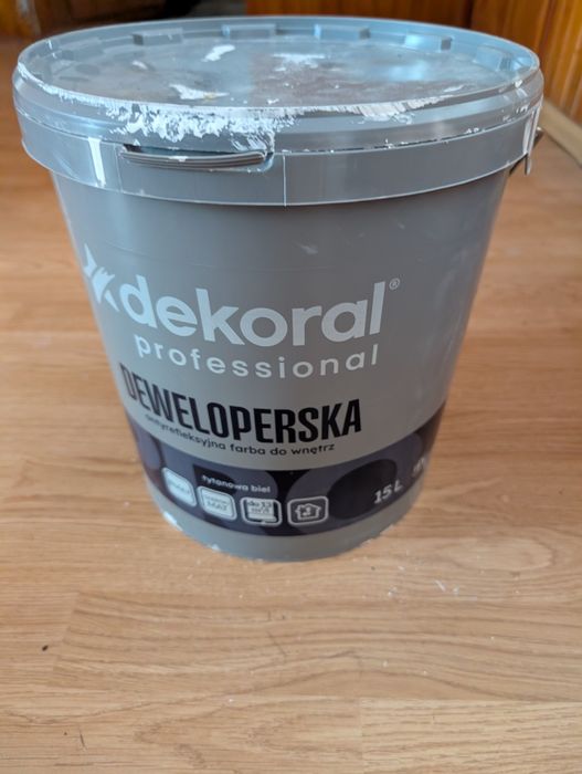 Farby Dekoral grunt gratis