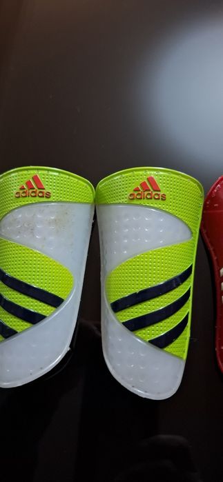 Caneleiras adidas personalizadas