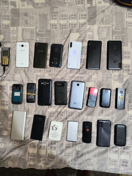Продам телефон не працюючий