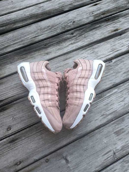 Кросівки жіночі. Кросівки 41 розмір. Кросівки найк. Nike Air Max 95. N