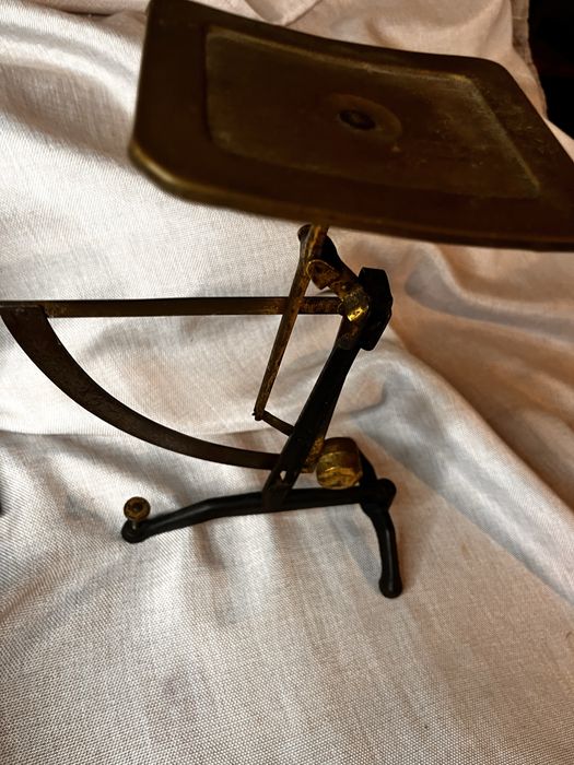 Stara waga  kolekcjonareska