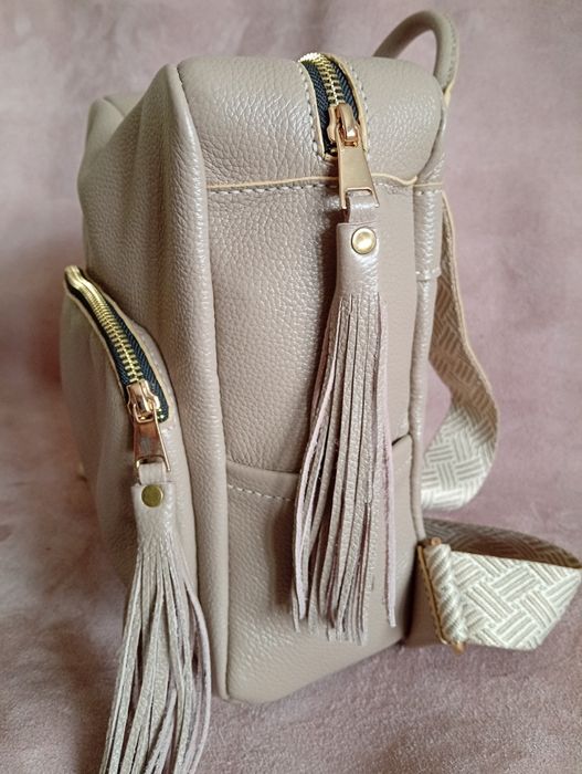 Кожаный женский рюкзак полностью ручная работа