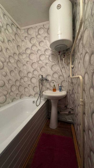 Продам 2-х комнатную квартиру в Лесках (ул.Киевская)