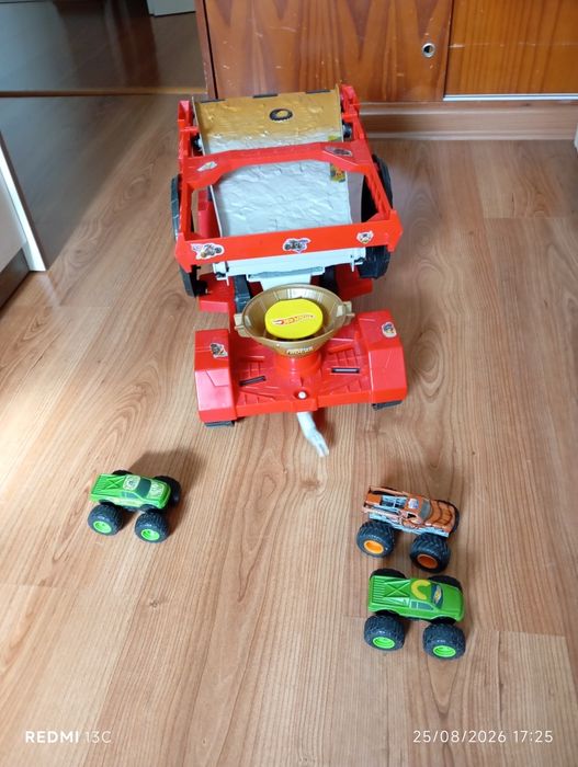 Carro/pista hot wheels