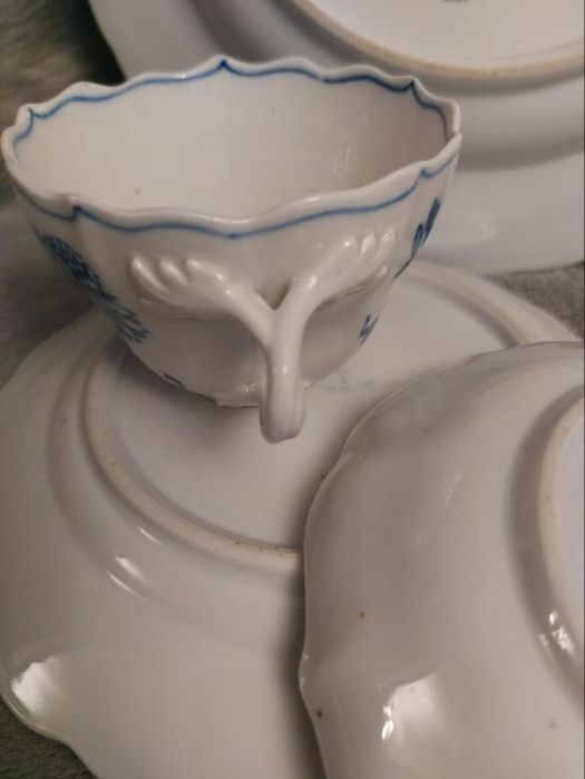 11a  Немецкий синий/луковый рисунок  на порцелянe.Meissen.Винтаж.