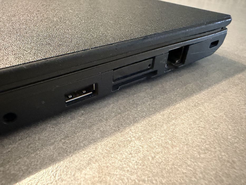 Lenovo ThinkPad x270 8/240 GB
