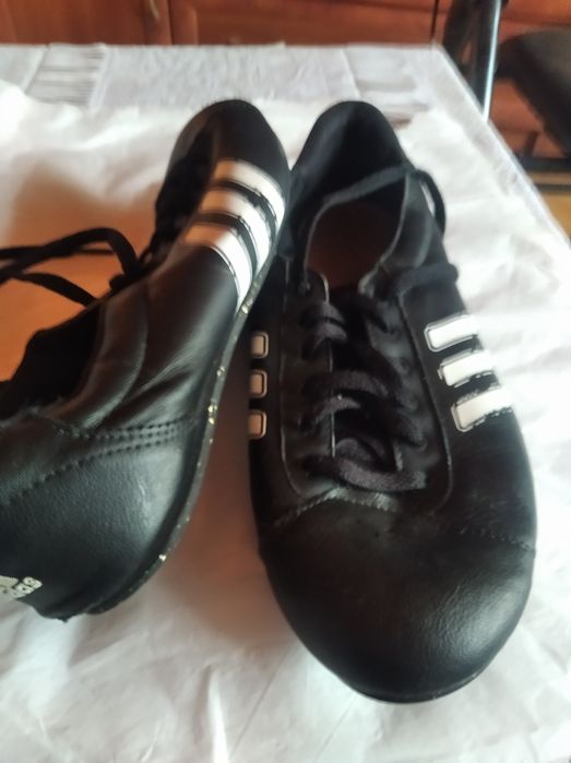 Buty ADIDAS halówki rozm. 38