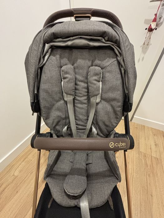 Vendo carrinho com ovo Cybex