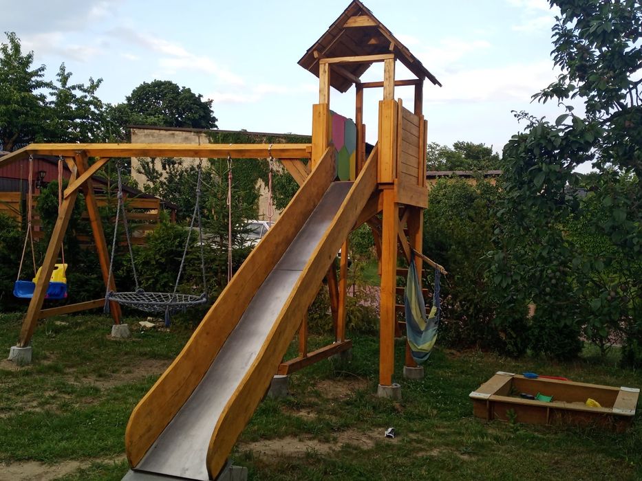 Domki całoroczne z grill-chatą, basenem, stawem i balią Olsztyn k/Częstochowy