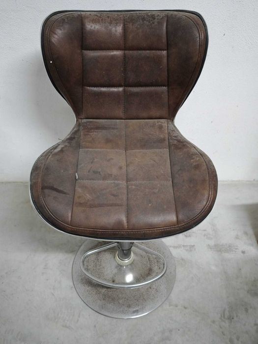 Conjunto de mesas e cadeiras para café / restaurante / esplanada / balcão