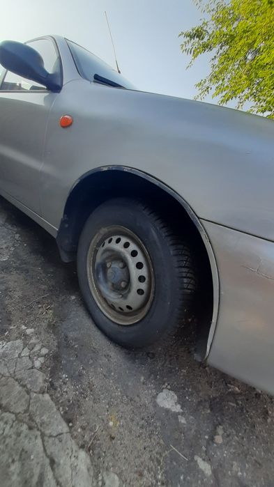 Продам Daewoo Sens 2007+комплект гуми